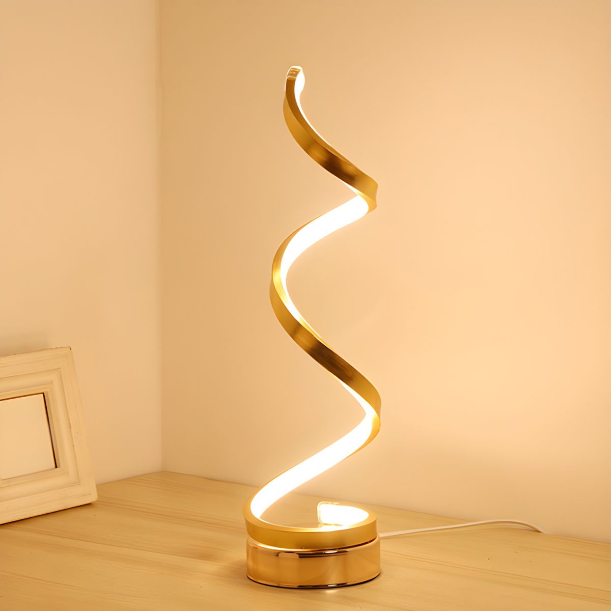 Spiral Ribbon Metal Table Lamp Simplicity Gold LED Task Lighting with Circle Pedestal in Warm Light 