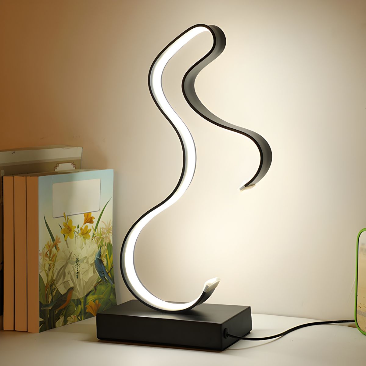 Desk lamp